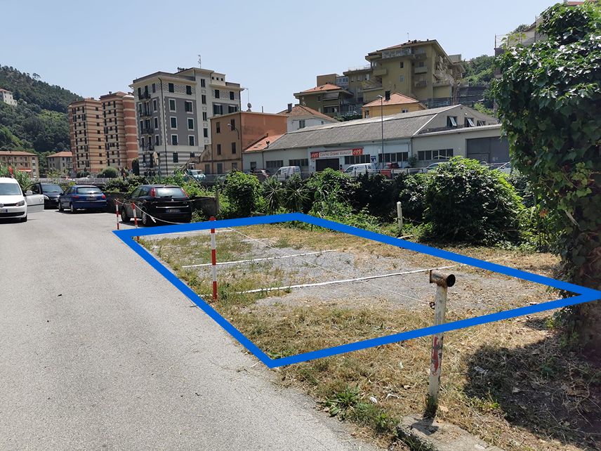 Unüberdachter Parkplatz — Via San Donato 17 — foto 1