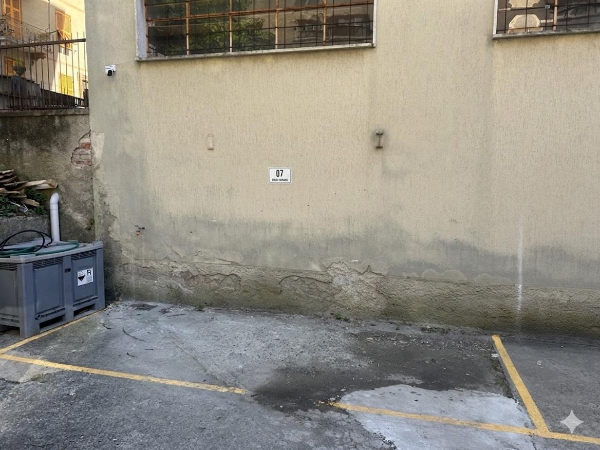 Posto Auto Scoperto — Via Gio Batta Casoni 24 — foto 1