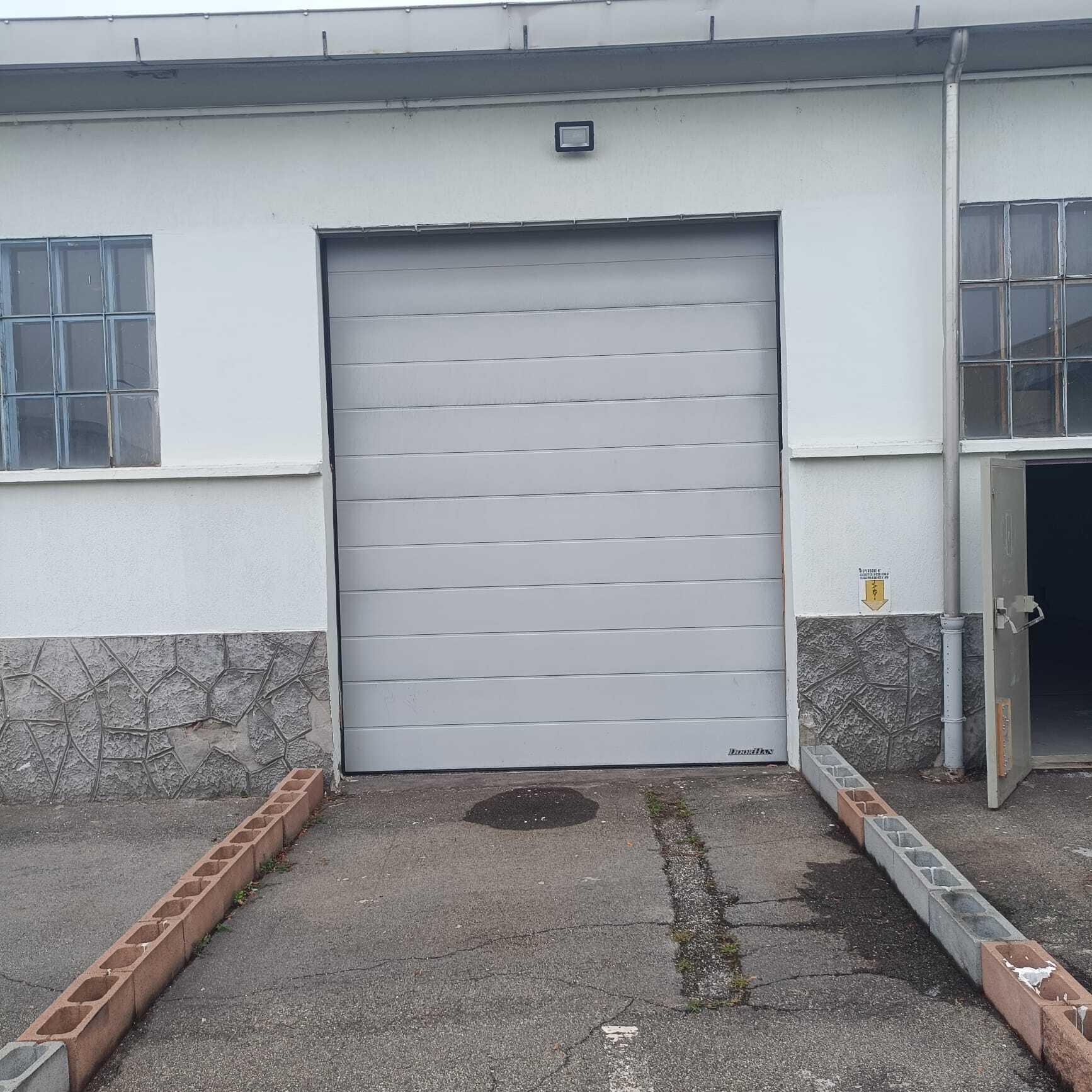 Überdachter Parkplatz — Via Andrea Sansovino 243/55 N — foto 2