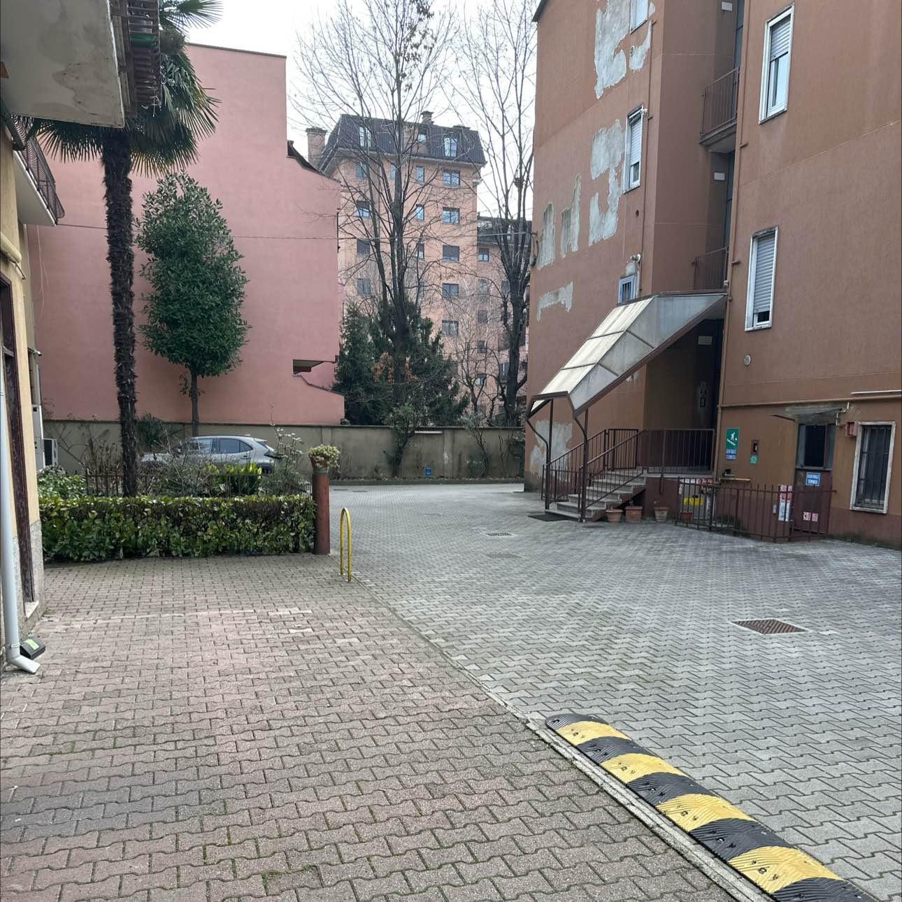 Box — Via Novara 123 — foto 2