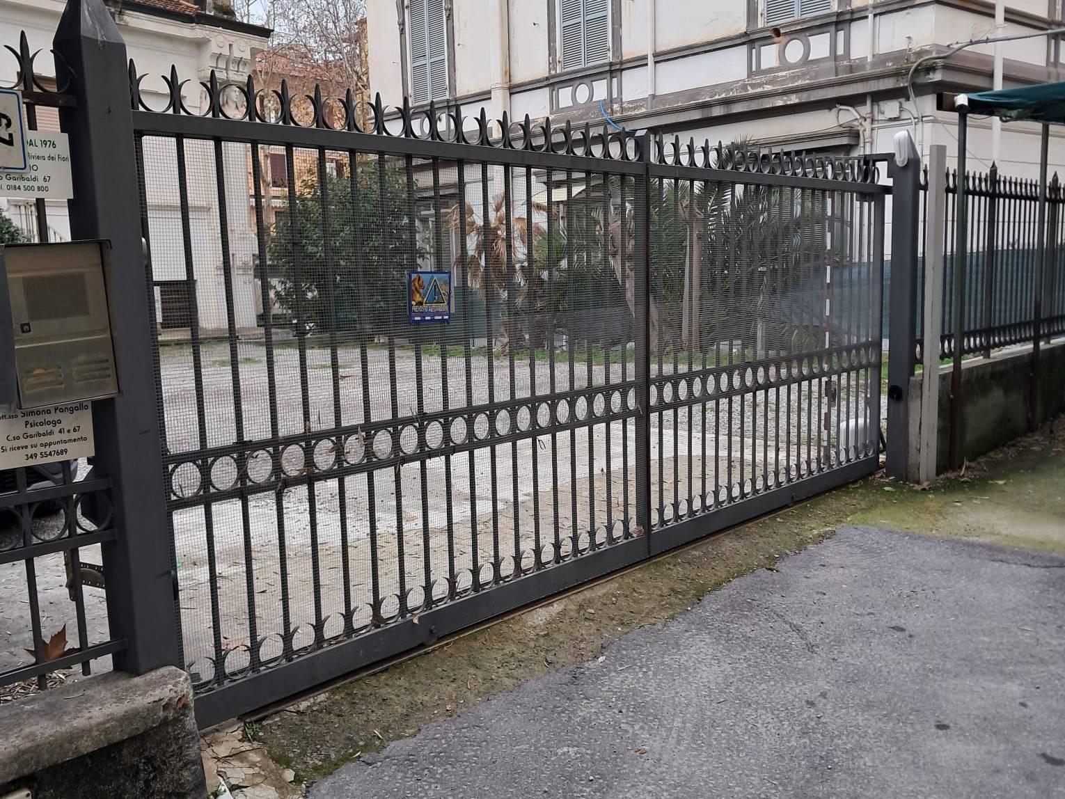 Plaza de aparcamiento descubierta — Corso G. Garibaldi 123 — foto 1