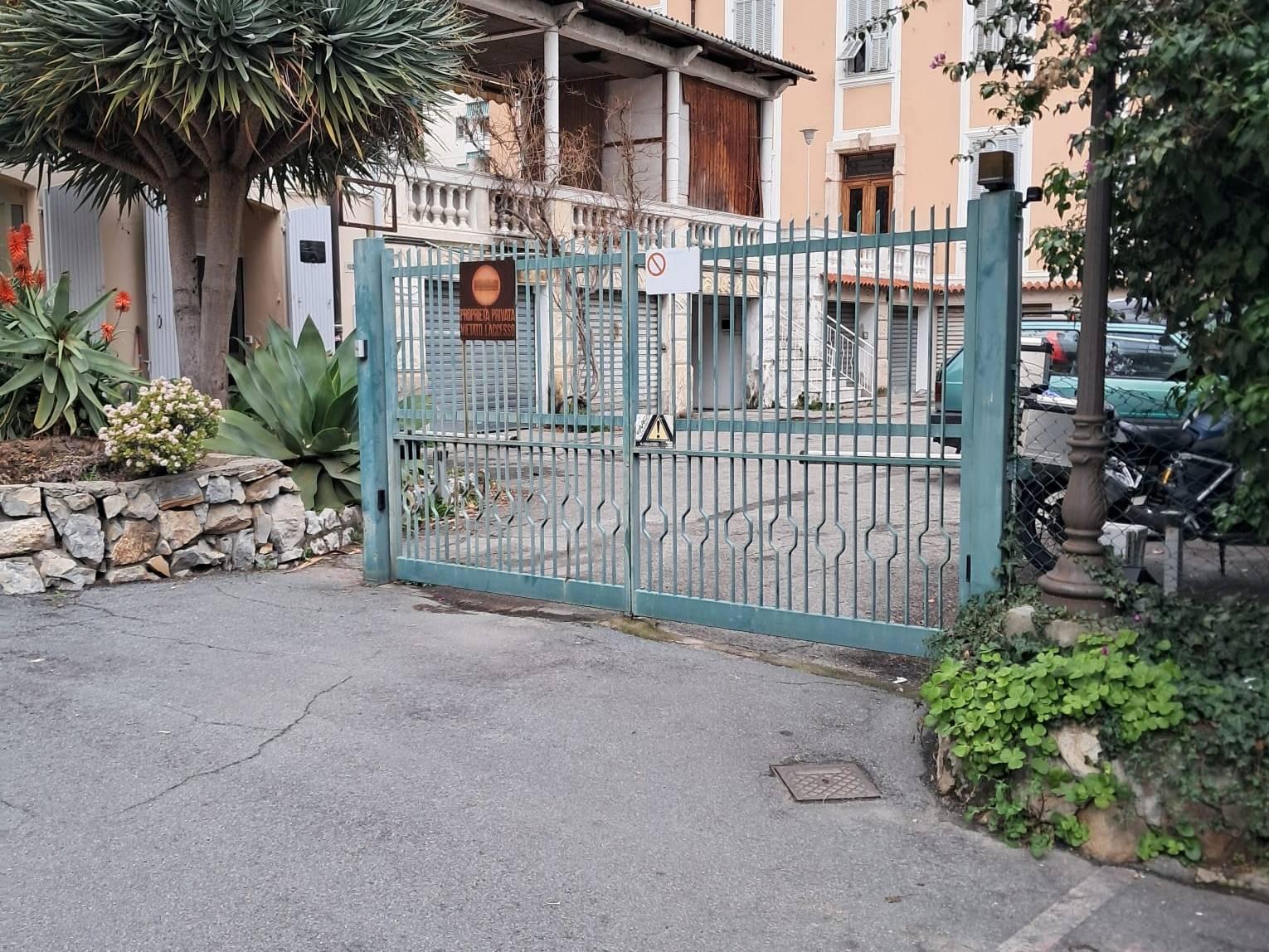 Plaza de aparcamiento descubierta — Corso G. Garibaldi 123 — foto 3