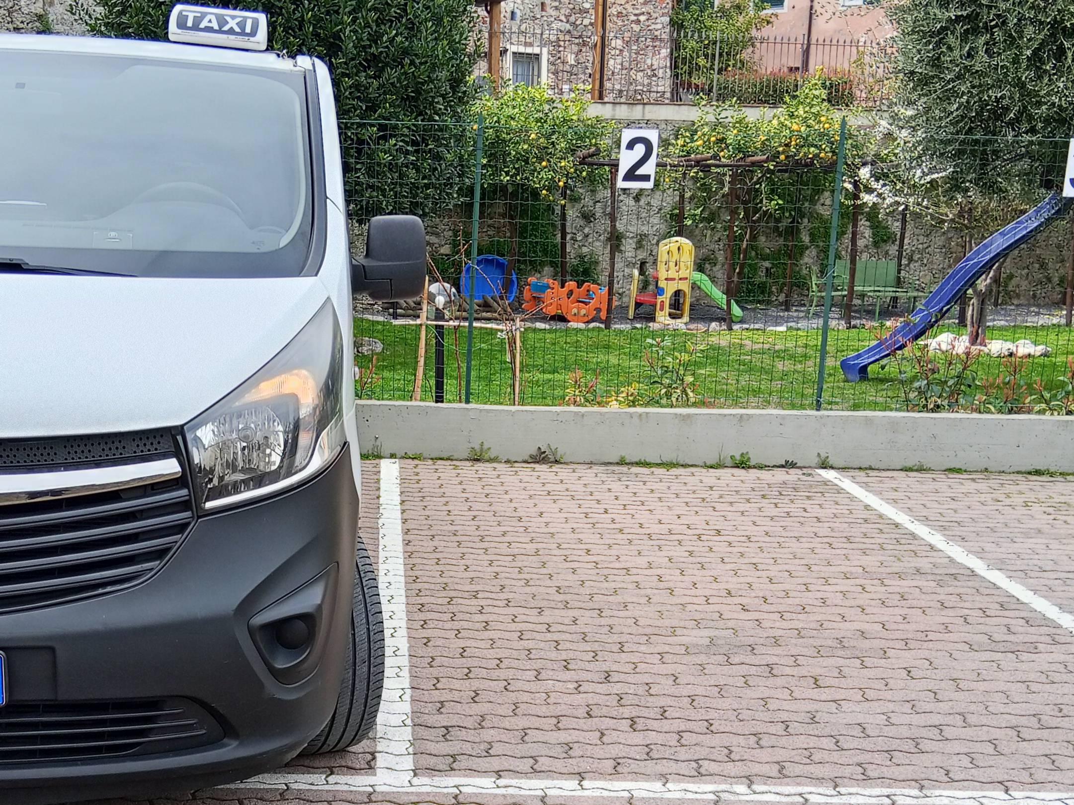 Unüberdachter Parkplatz — Via dei Consoli 7 — foto 1