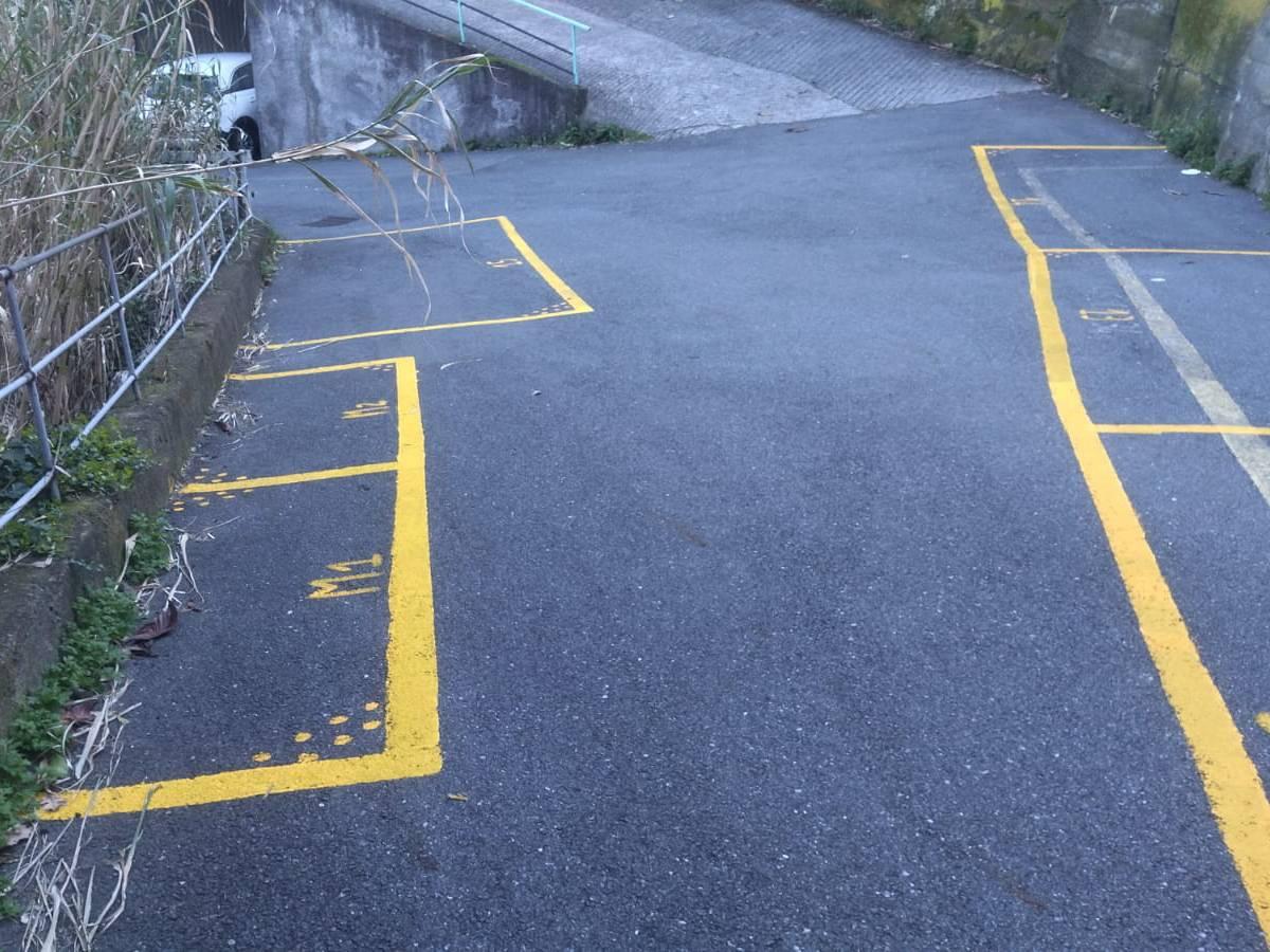 Uncovered parking space — Via Scavino 34 — foto 1