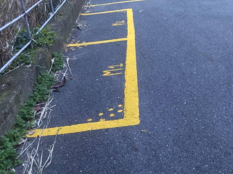Uncovered parking space — Via Scavino 34 — foto 1