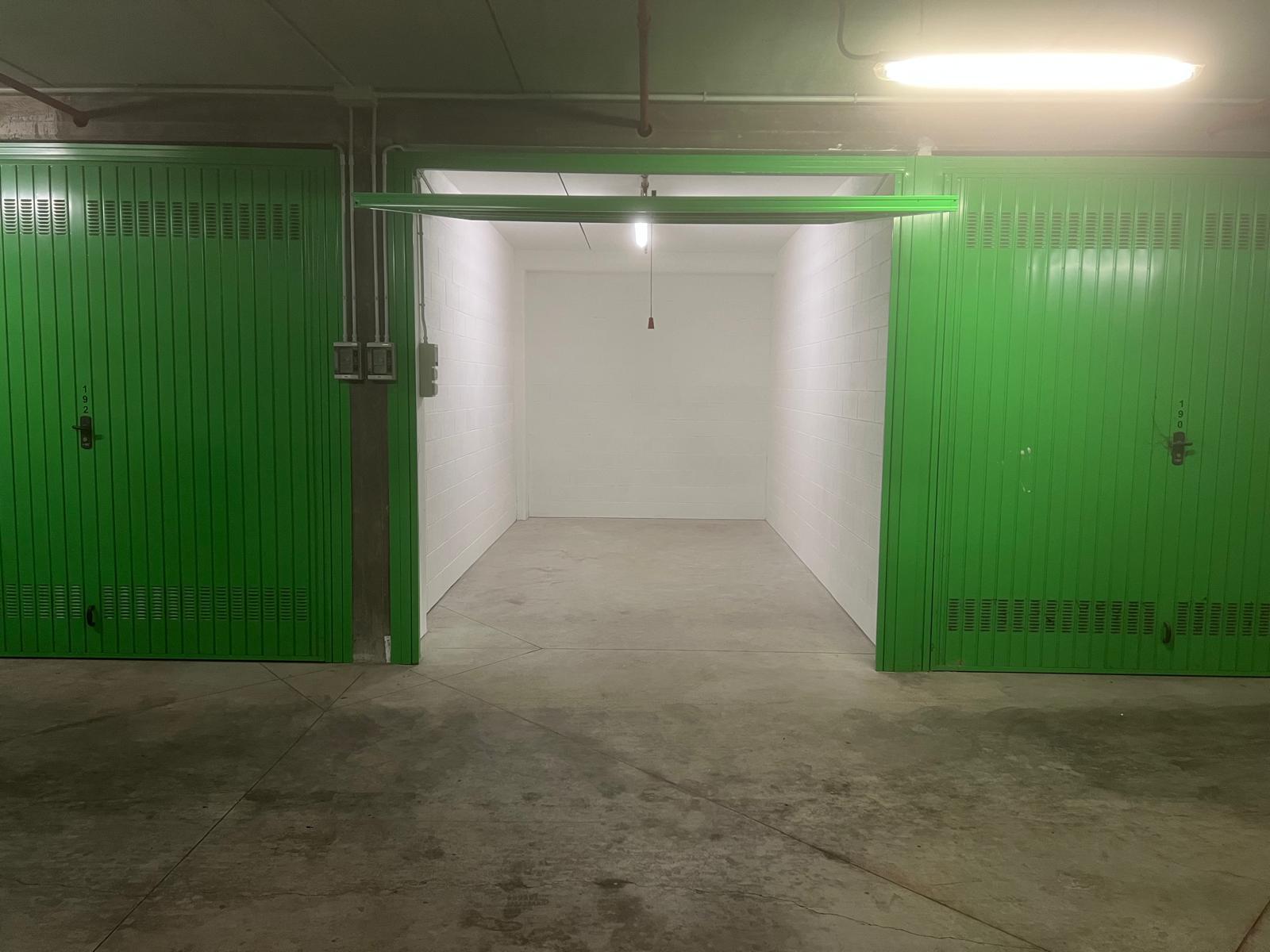 Box — via Envie 8/A — foto 4